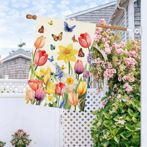 Baccessor Daffodil Butterflies flag adds bright garden charm