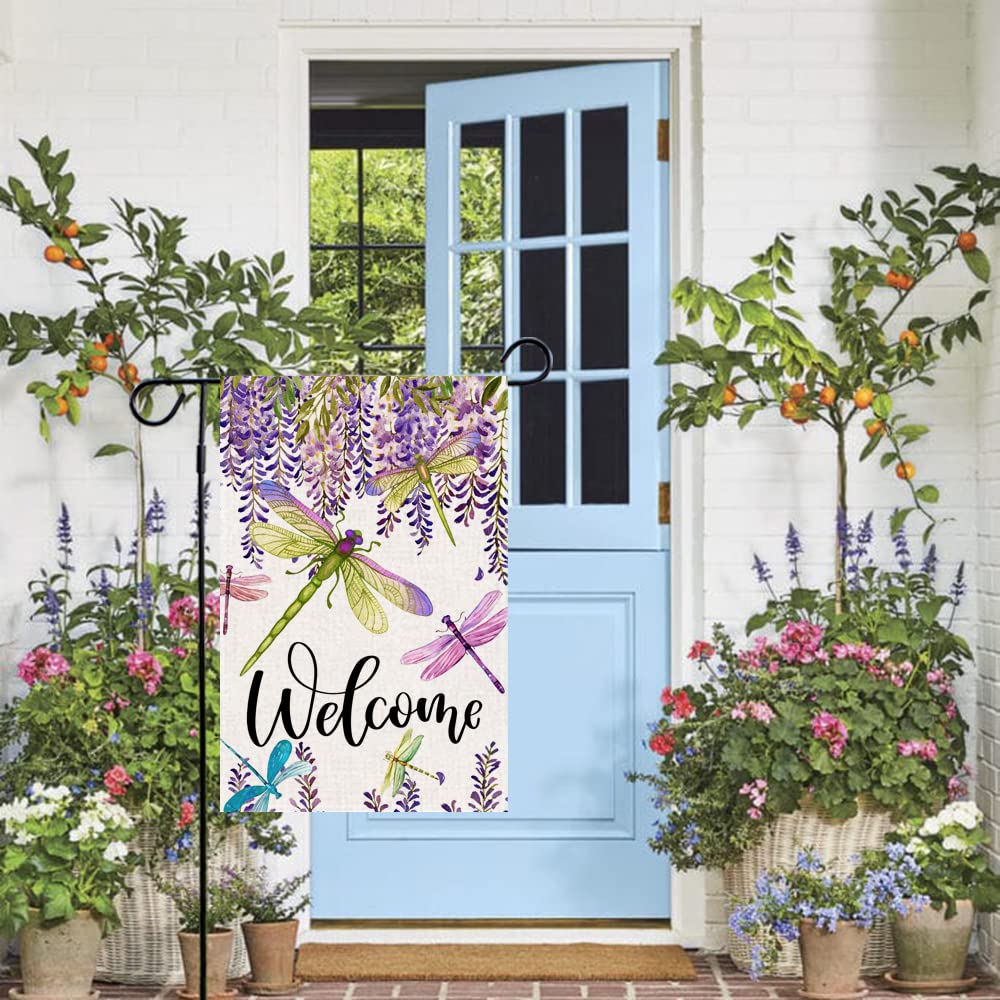 Baccessor double-sided floral flag with welcome message readable from both sides.