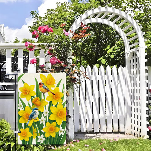 Baccessor floral farmhouse yard flag back view demonstrates welcoming ambiance