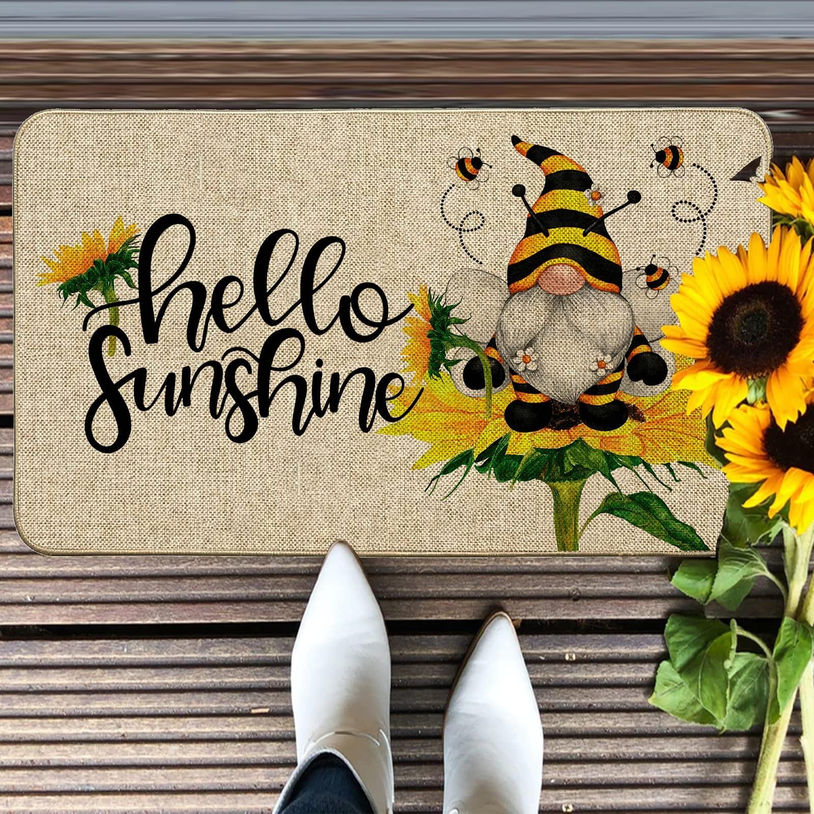 Baccessor Hello Sunshine doormat features gnome and bees for curb appeal