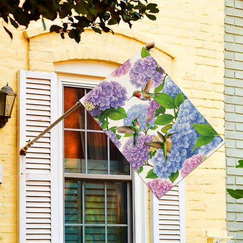 Baccessor large garden flag, 28x40 inches, bright colors greet visitors.