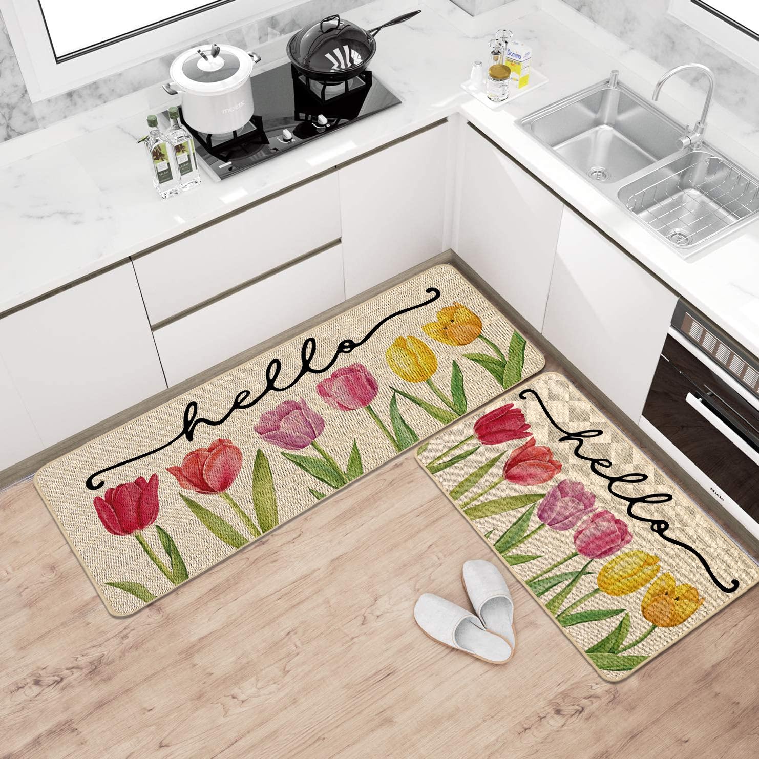 Baccessor spring floral tulips doormat in indoor-outdoor setup for versatile use.