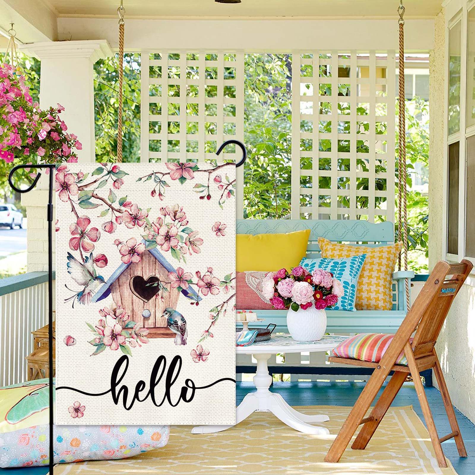 Baccessor double-sided burlap flag stays vibrant in sun and wind
