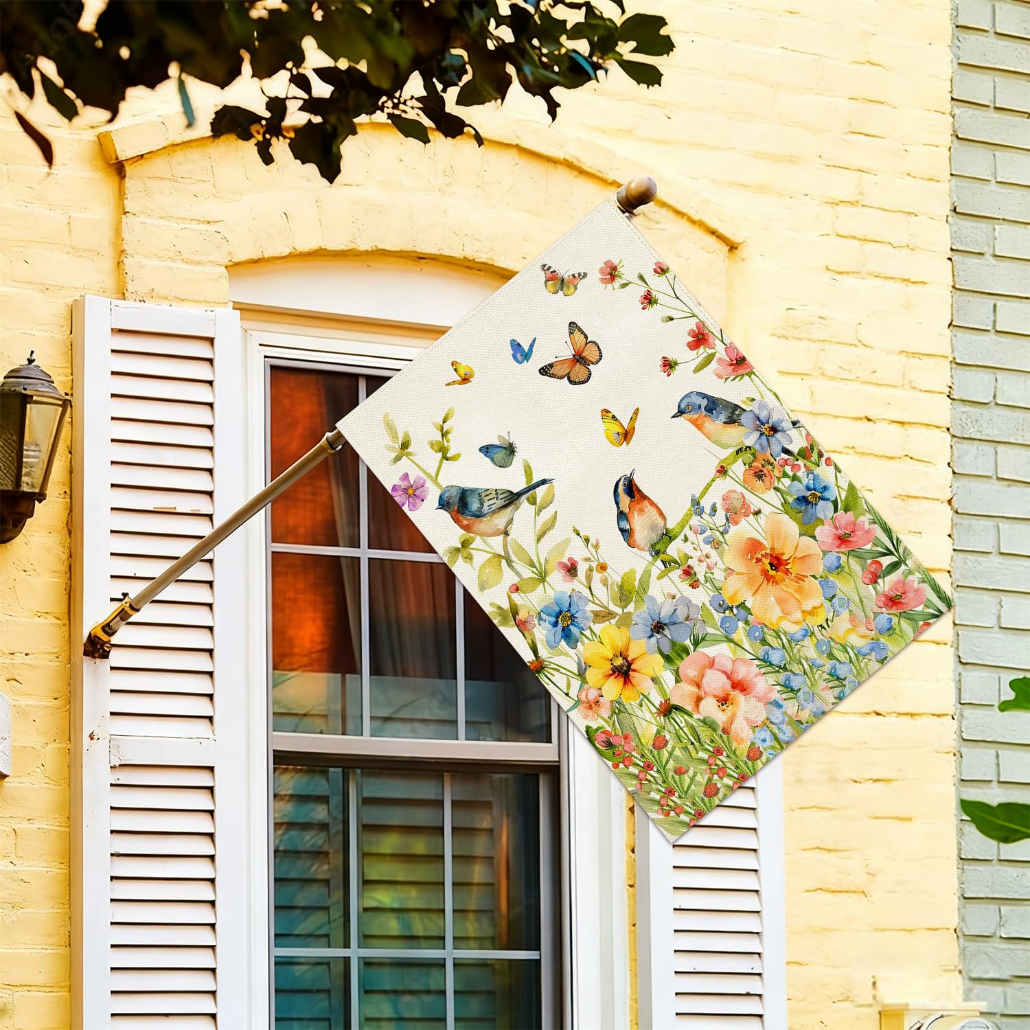 Baccessor vibrant floral and bird design for outdoors