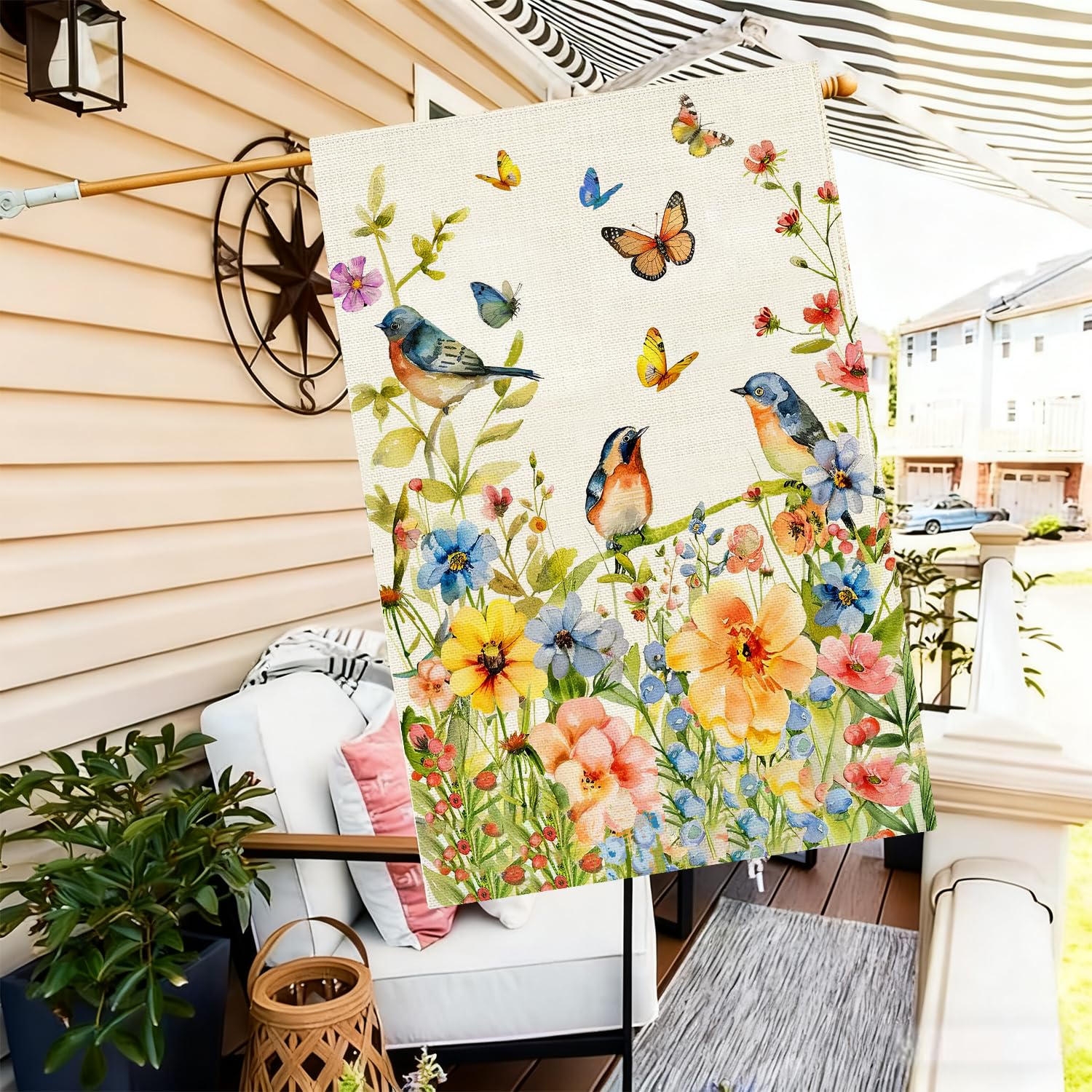 Baccessor weatherproof fabric withstands wind and rain