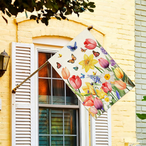 Baccessor Weatherproof floral flag withstands wind and rain