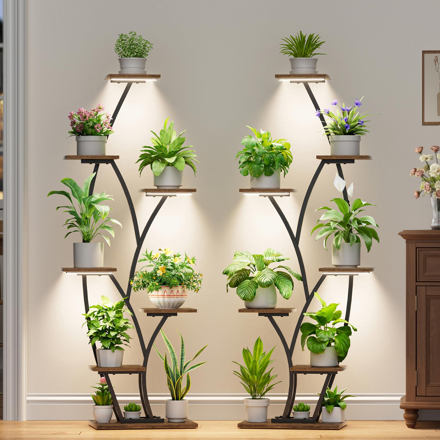 BACEKOLL stand creates vibrant home ambiance with greenery centerpiece.