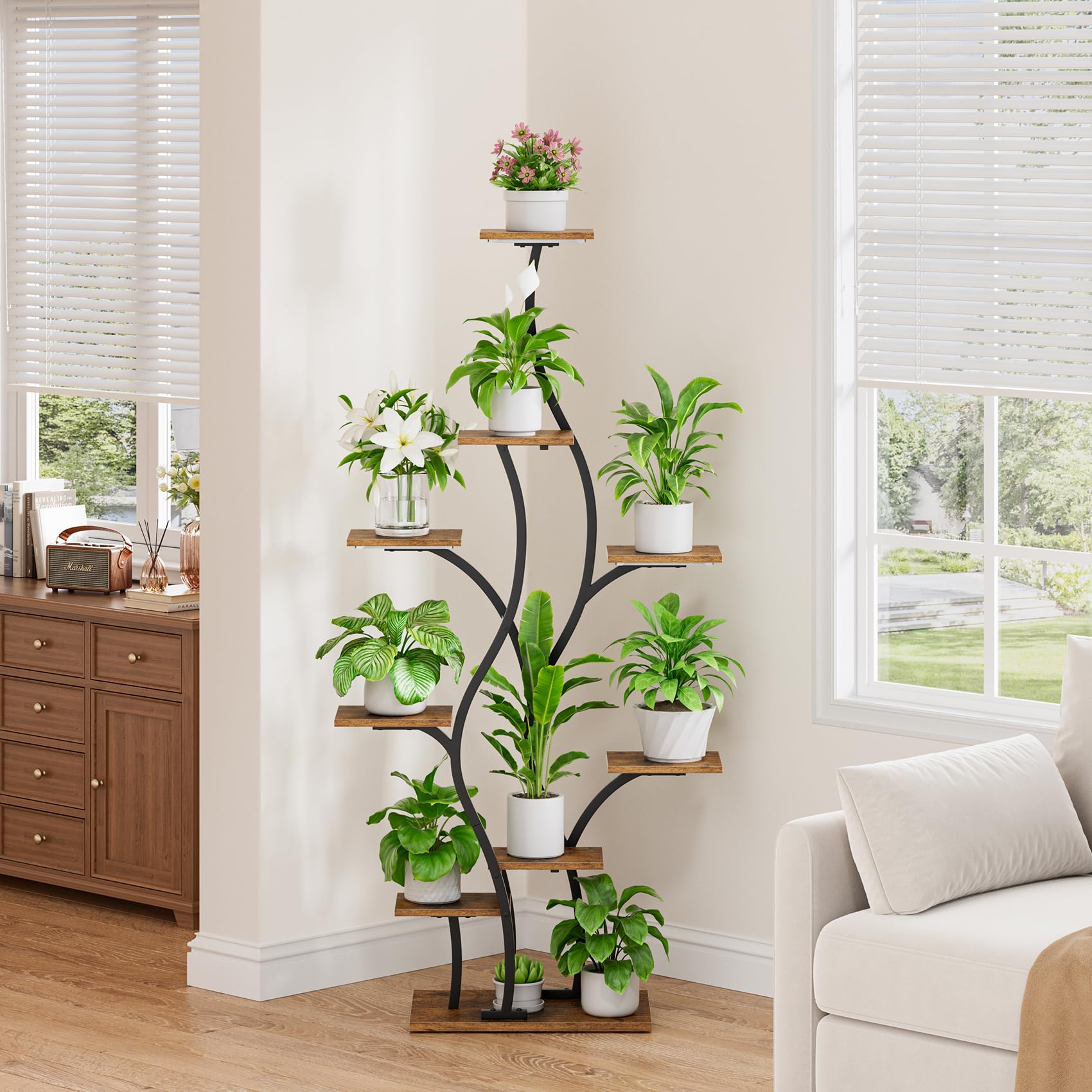 BACEKOLL heavy-duty iron frame provides stable support for indoor plants.