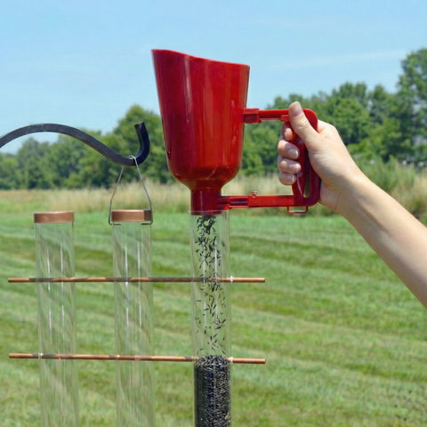 Eases one-handed filling and reduces mess during feeding chores.