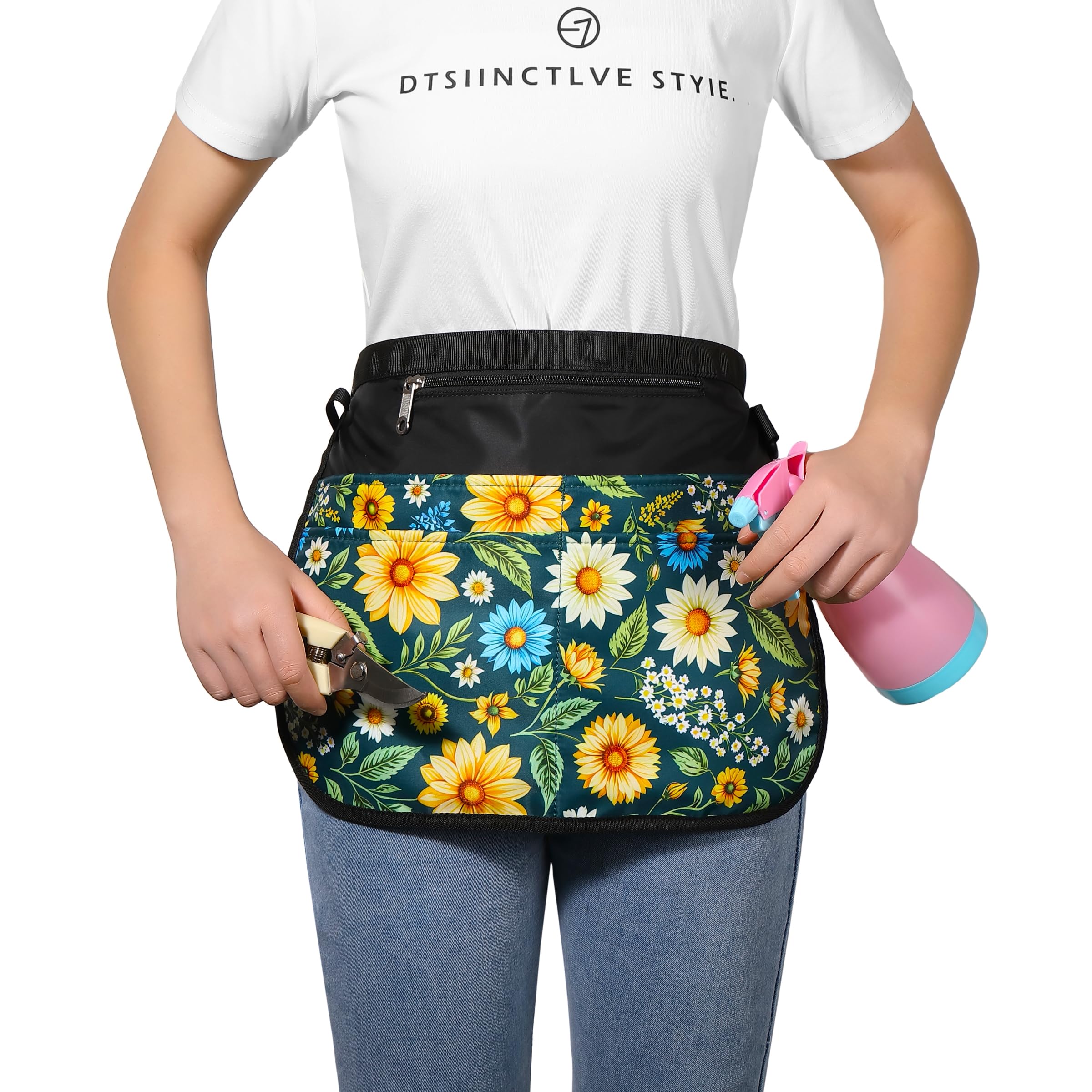 Bafelia half apron waterproof, protecting clothing during messy tasks.
