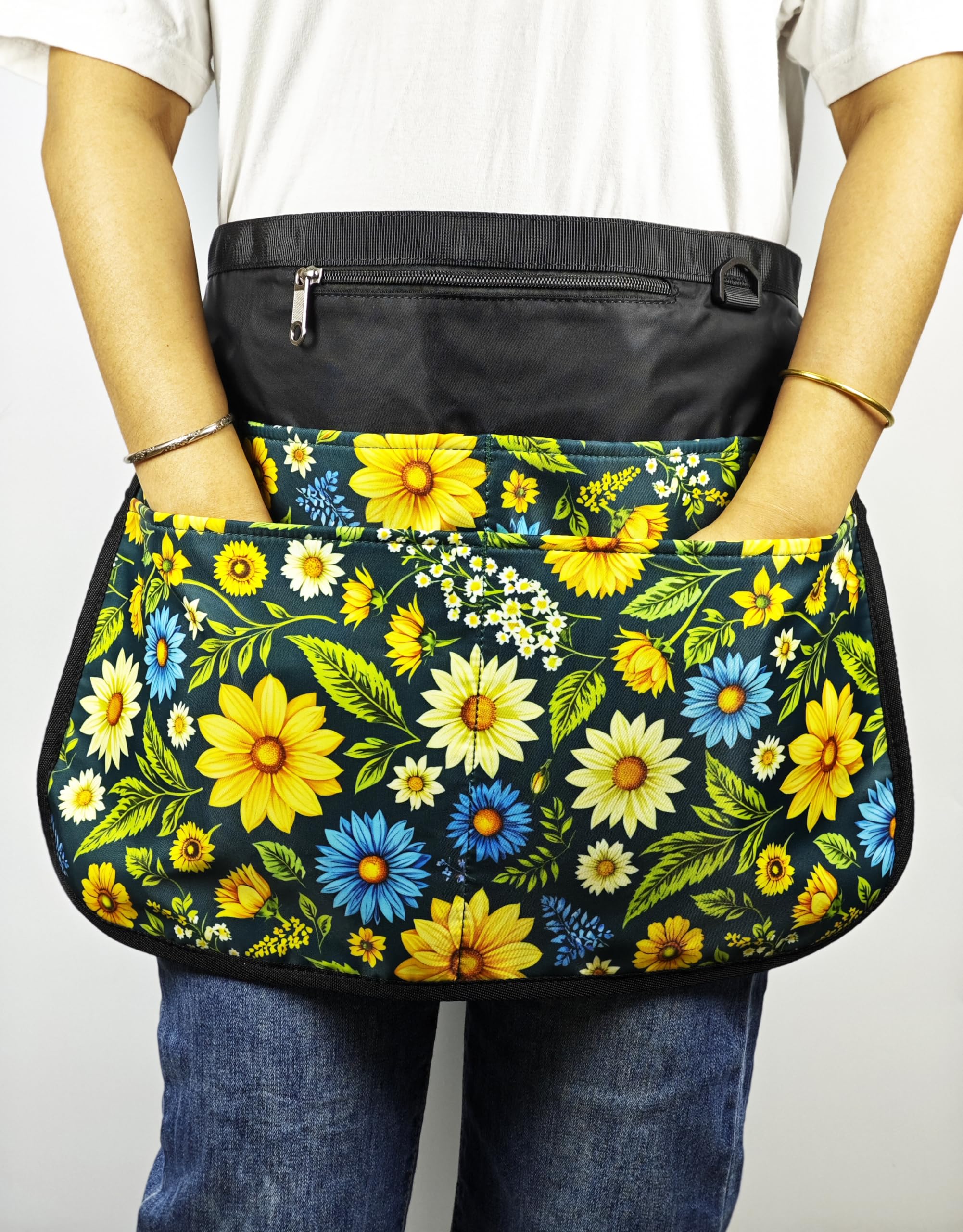 Bafelia half florist apron waterproof fabric resists stains.