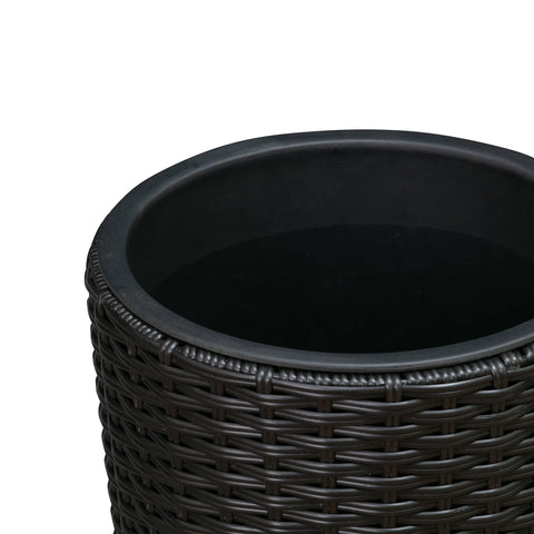 All-weather resin wicker withstands sun and rain for year round use