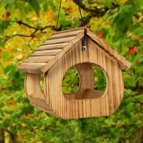 BalterFF outdoor feeder mounted for easy setup and birds visiting.