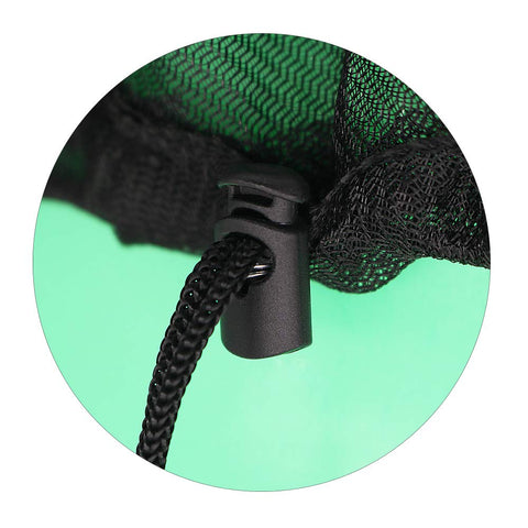 Bandelt drawstring-fastened mesh cover keeps the lid from blowing away