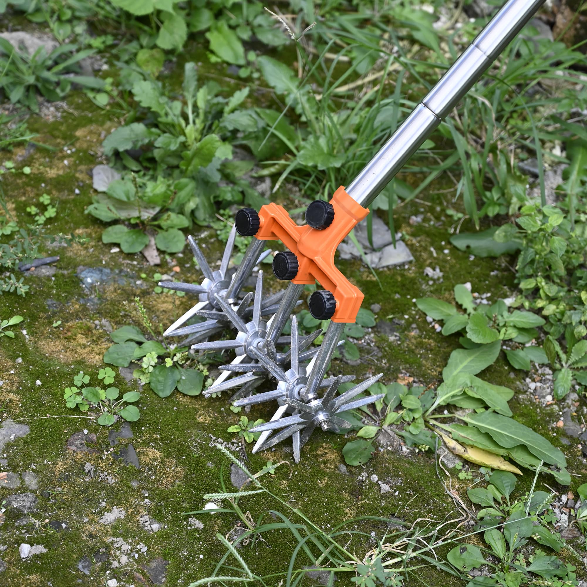 BARAYSTUS soft anti-slip grip reduces fatigue during tilling