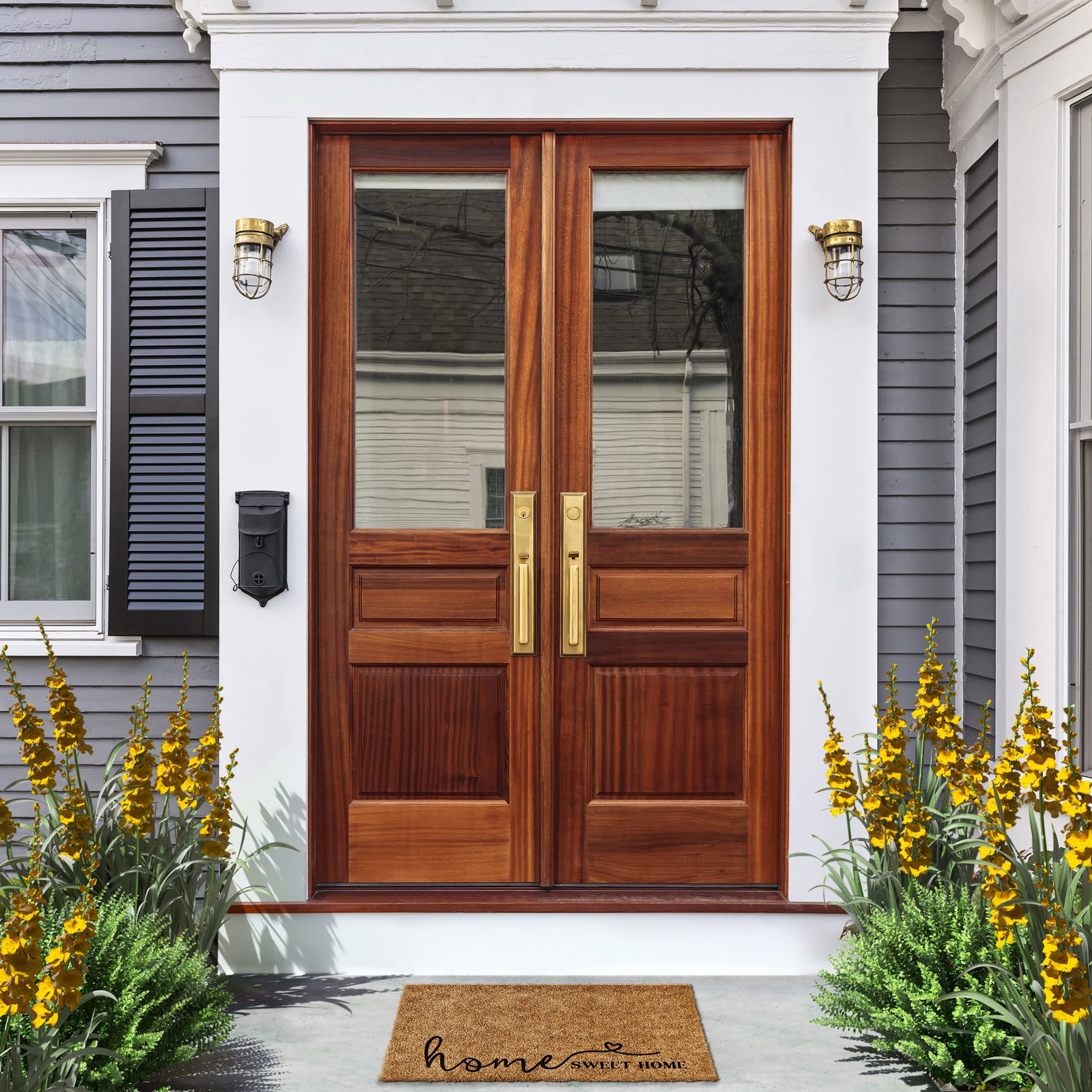Barnyard Designs doormat with non-slip rubber backing, stays put on windy porches