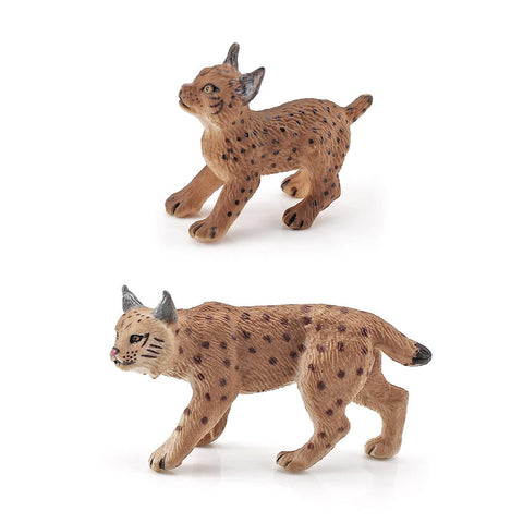 Bbiamsleep lynx figurine A ready for festive décor and display.