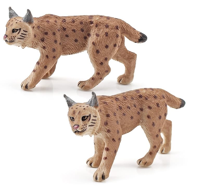 Side view of Bbiamsleep lynx figurine B with a prominent presence.