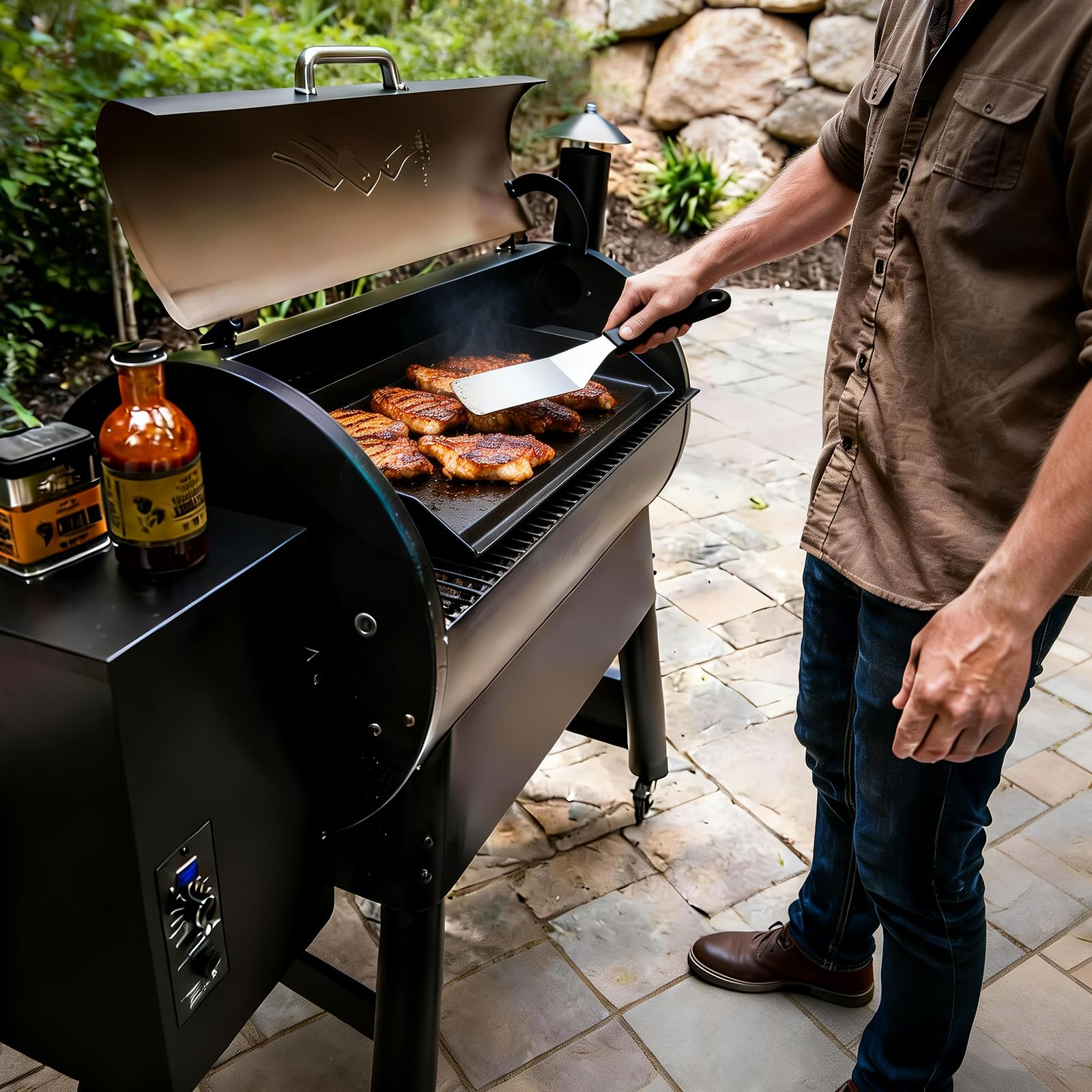 BBQ Future full-width grease tray keeps cooking area clean and safe