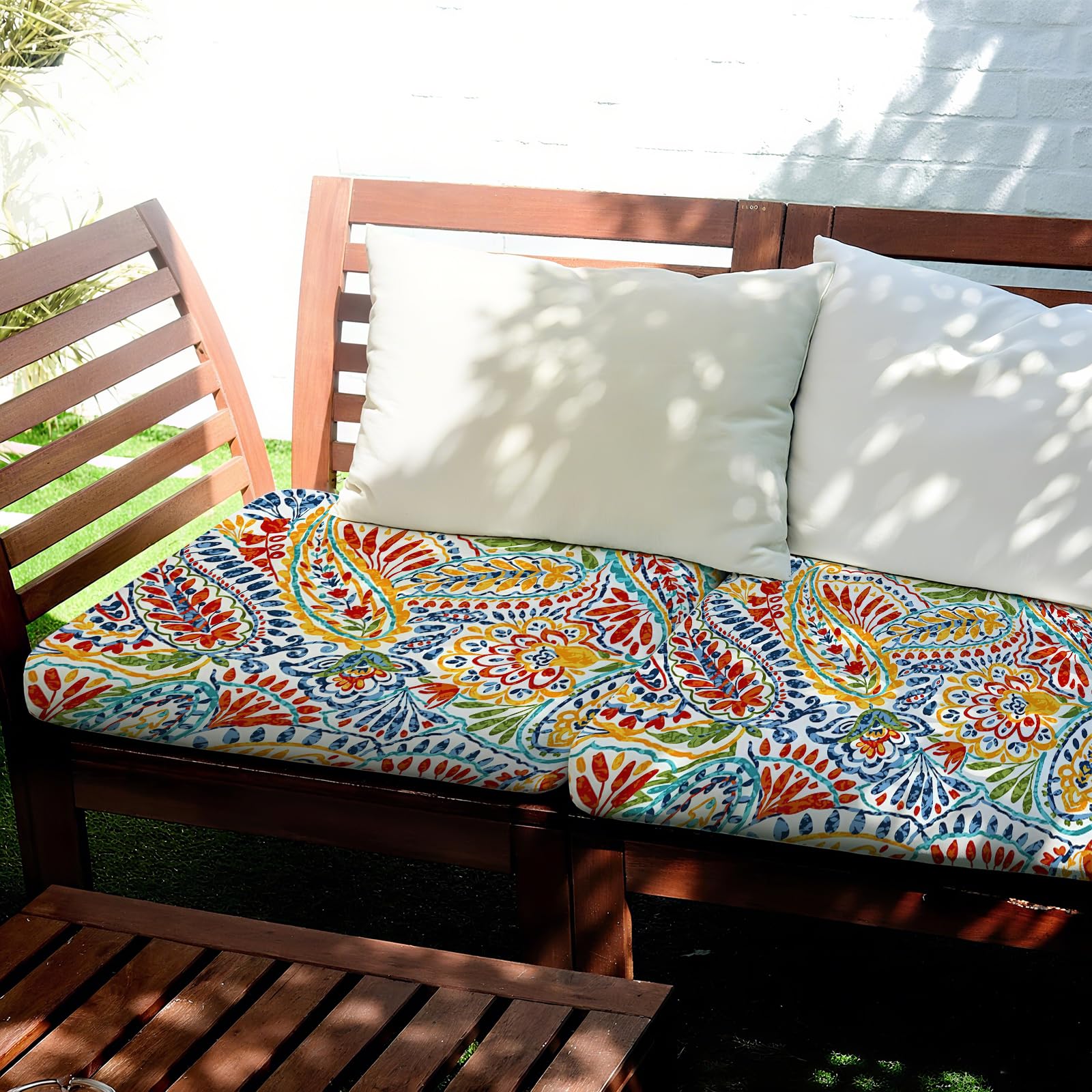 BBSET breathable elastic cushion cover helps prevent color bleed on light cushions.