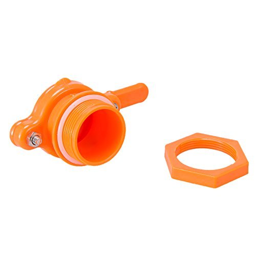 BeeCastle valve with O-rings provides tight seals to help prevent drips during harvest.