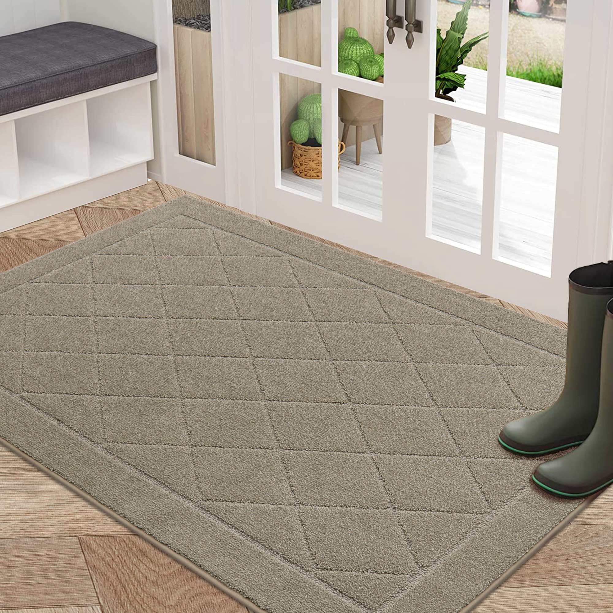 BEQHAUSE Dirt Trapper door mat front view highlights absorbent fibers for mud and moisture