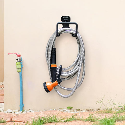 Besiter retractable storage hose helps keep your yard tidy after use.