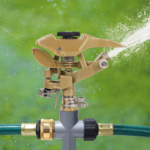 Biswing top dial controls spray distance for customizable coverage.