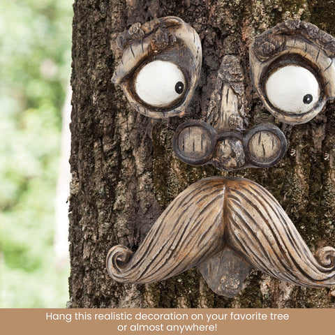 Bits and Pieces easy-to-hang yard art with back keyhole for quick display