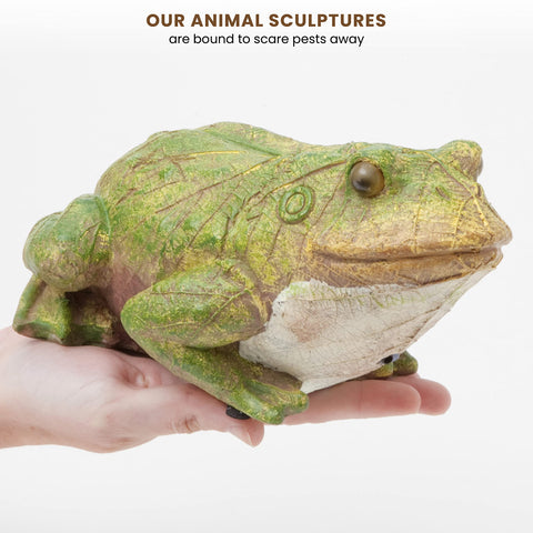 Bits and Pieces garden frog measures 4.5 by 8.5 inches for compact spaces.
