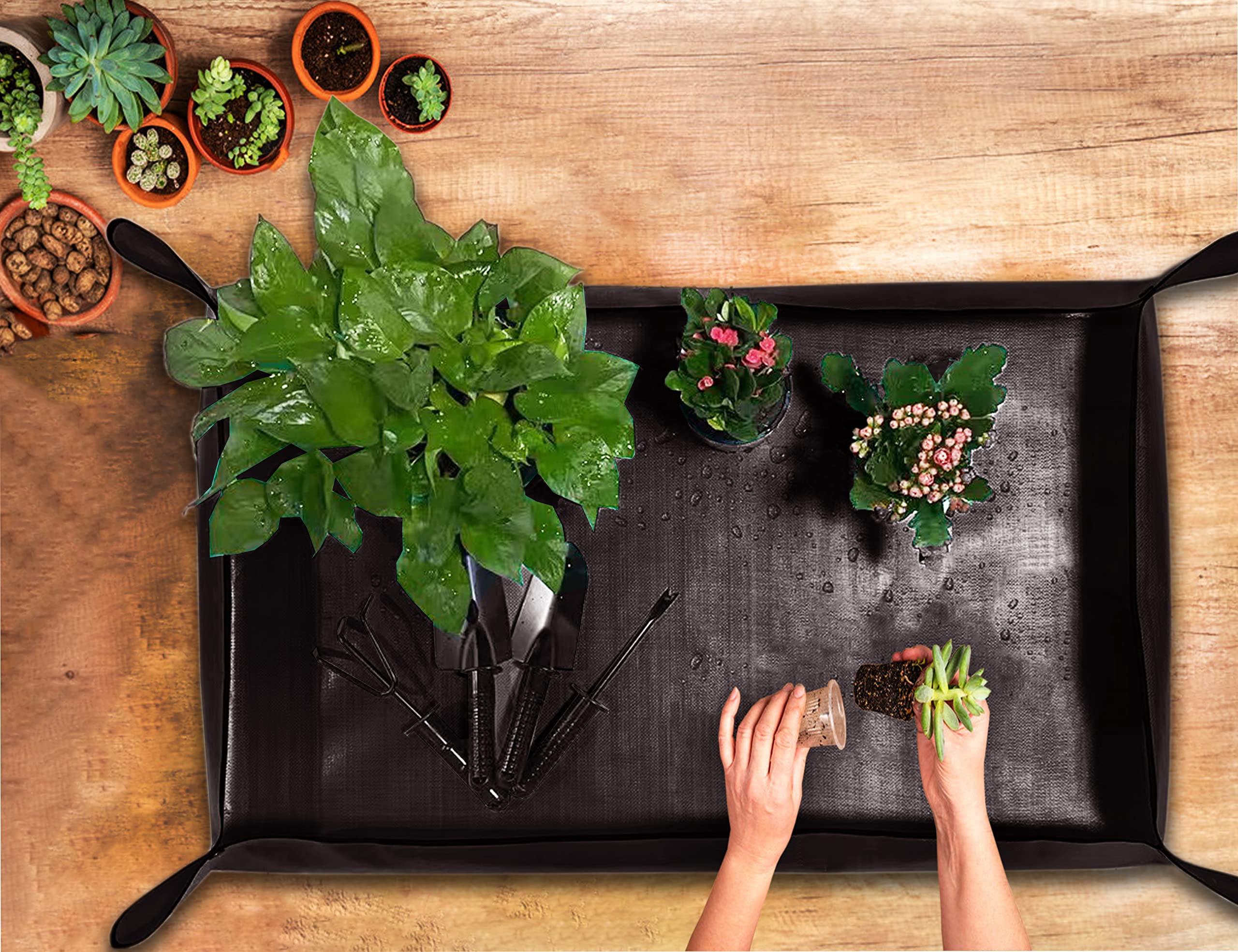 BIUWING foldable repotting mat for compact storage after use