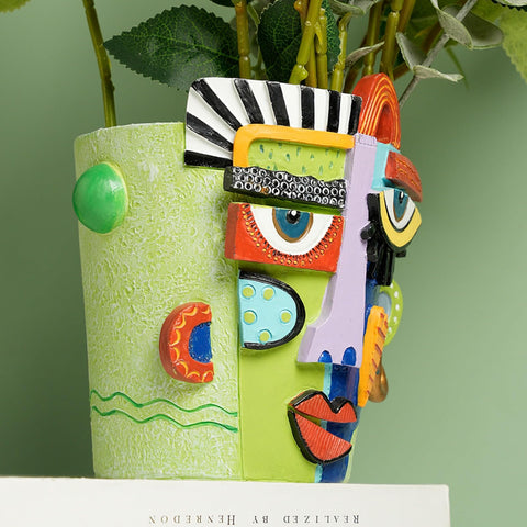 BJVF Picasso Face Planter includes built‑in drainage hole for healthier real plants.