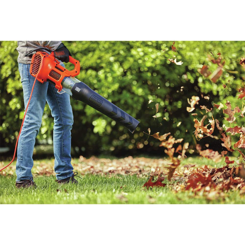 BLACK+DECKER BEBL750 140 MPH blast clears debris effectively