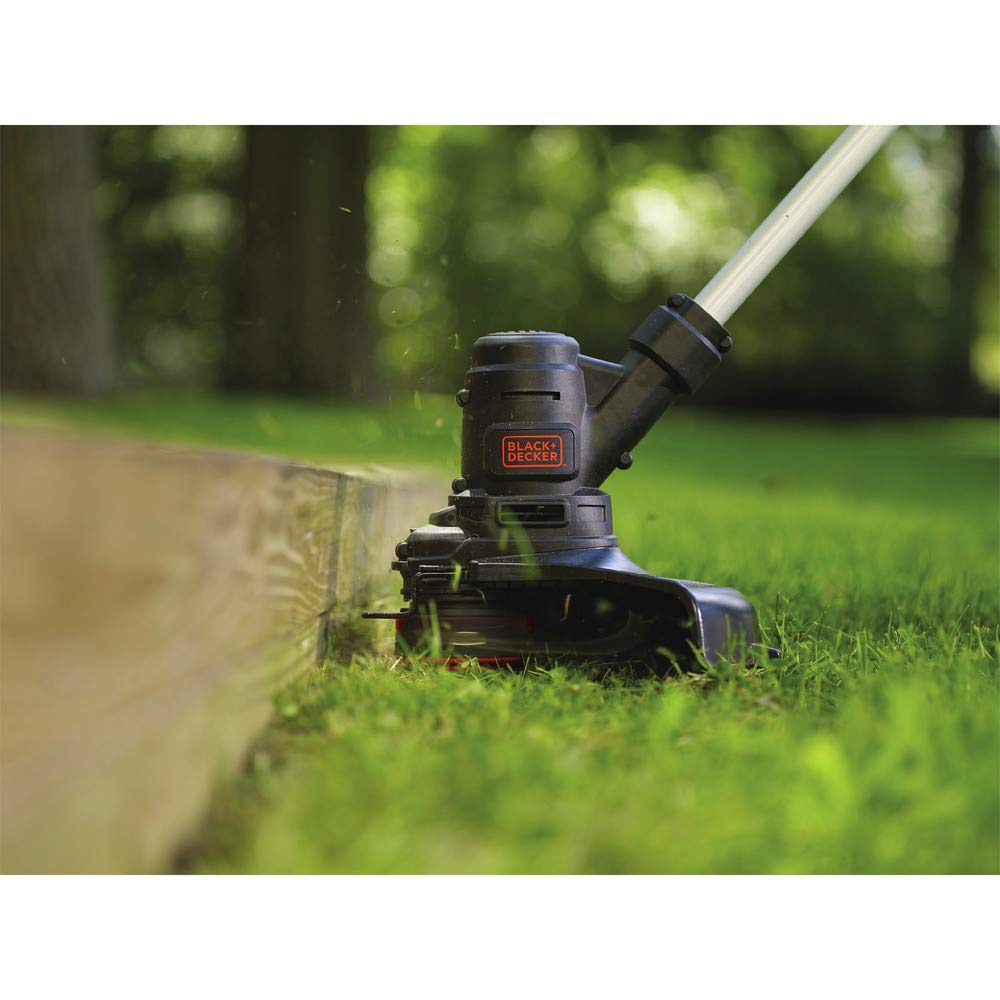 Adjustable-height handles on Black+Decker ST8600 for comfortable use