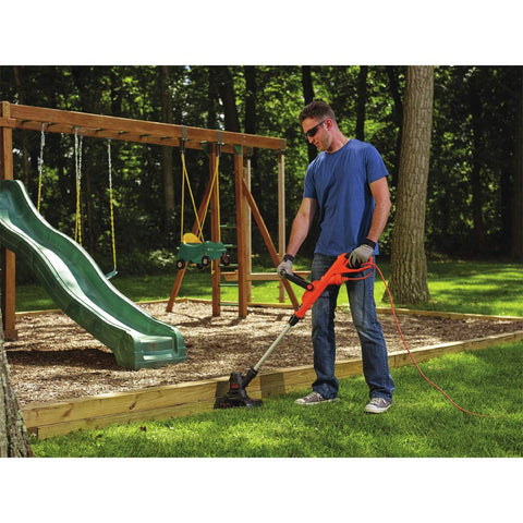 Built-in edge guide on Black+Decker ST8600 for crisp edging lines