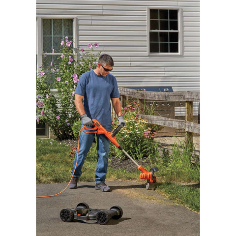 BLACK+DECKER BESTA512CM adjustable handle adapts to different heights for comfort.