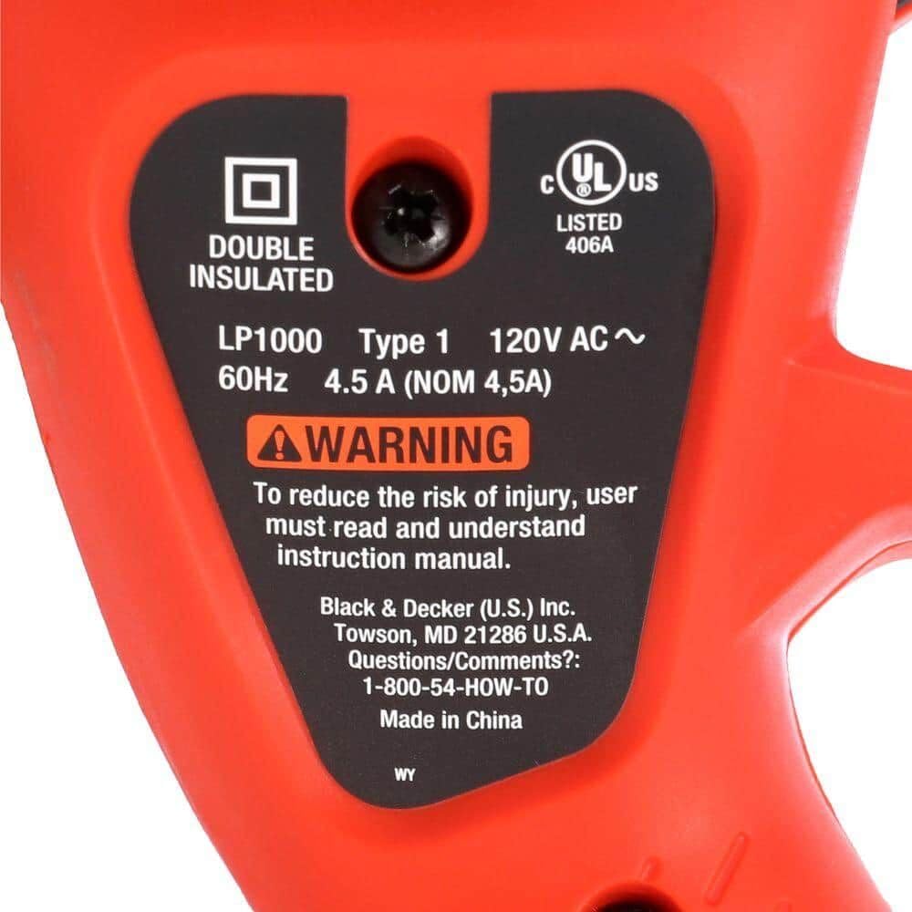 BLACK+DECKER LP1000 balanced design for comfortable pruning sessions.