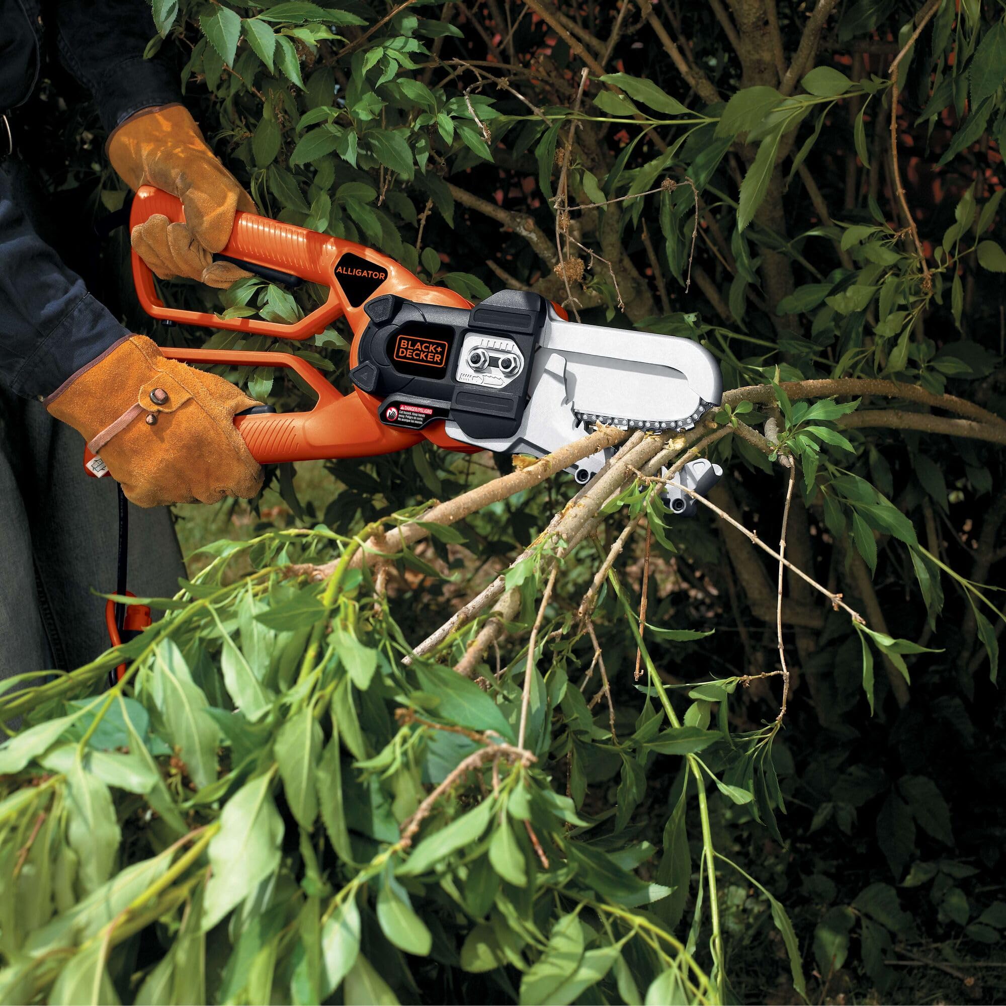 LP1000 safety guards protect hands during operation.