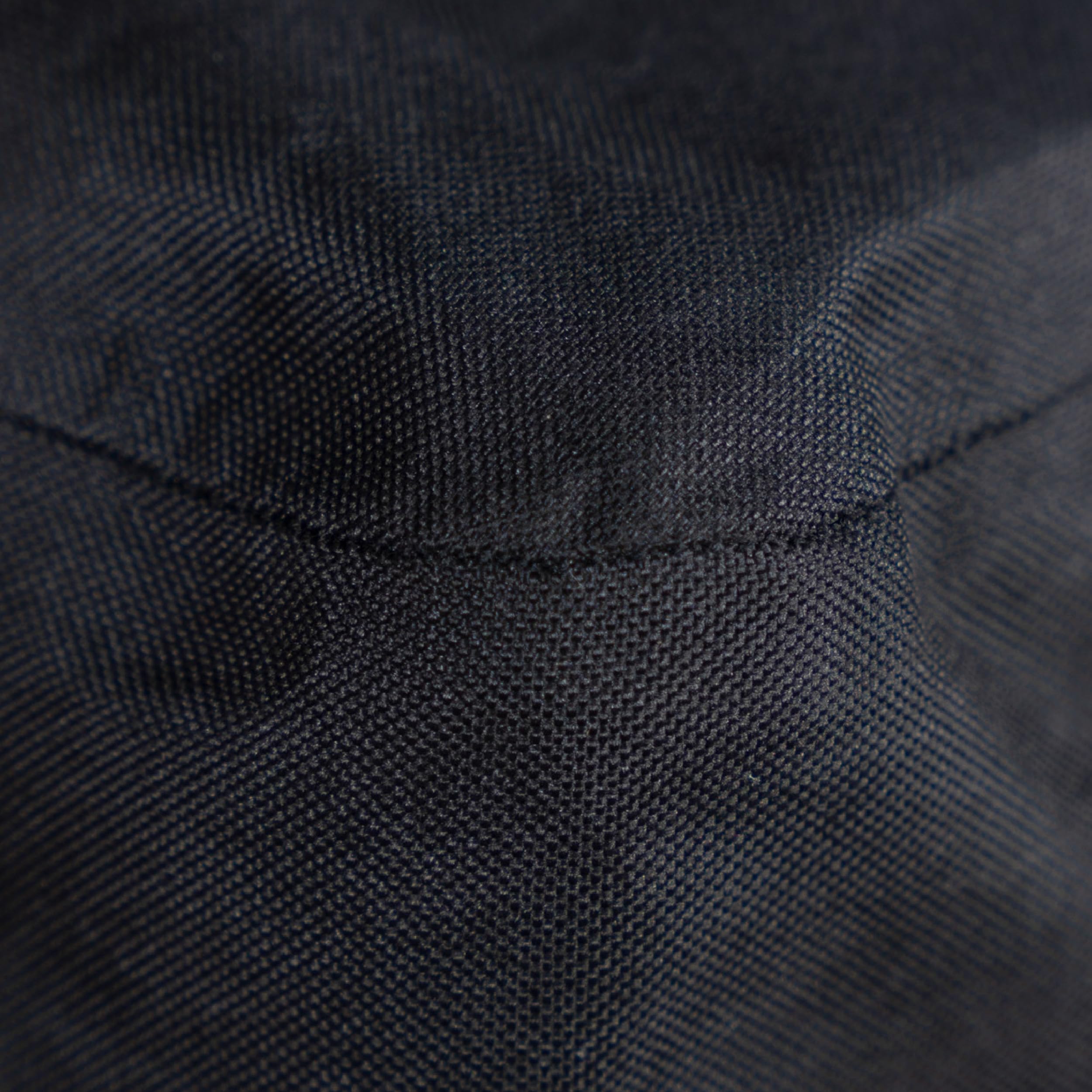 Reinforced stitching boosts durability for Blackstone 22in griddle protection