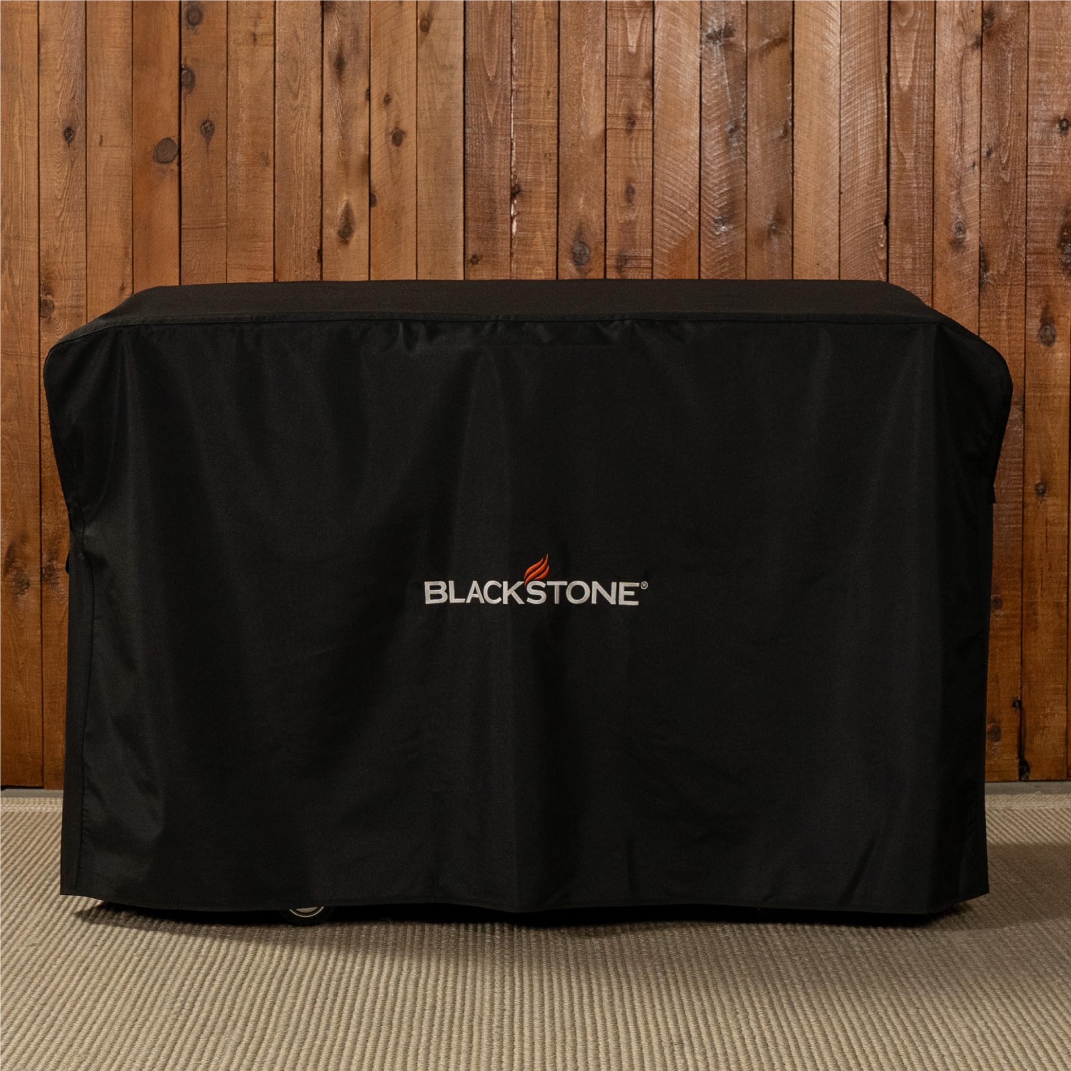 Fabric close-up shows durable 600D polyester with fade resistance for long-lasting protection