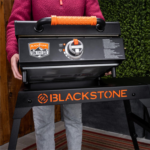 Blackstone 5013 compatible with 17-inch and 22-inch griddles.