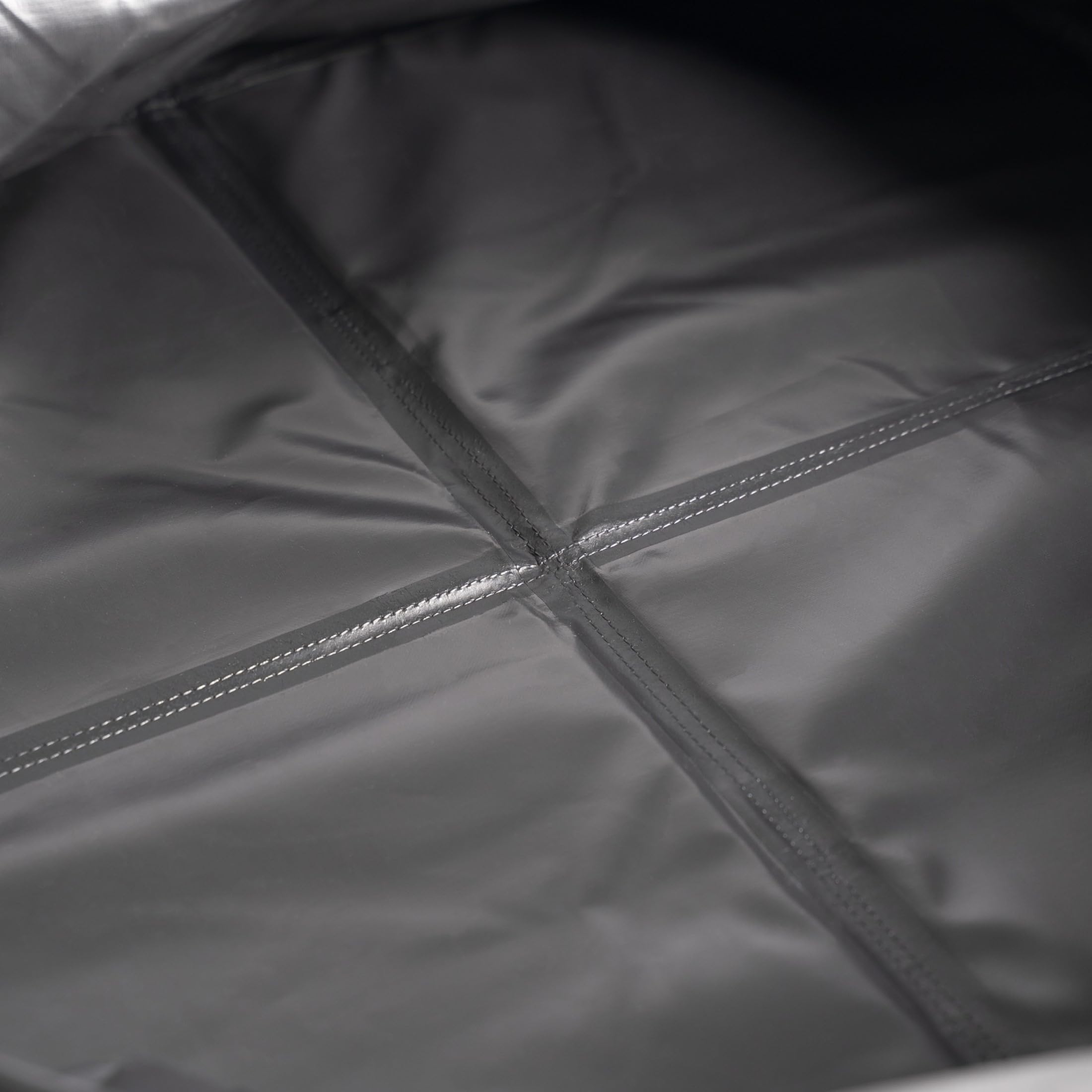 BLACKSTONE snug-fit design makes storage and transport simple.