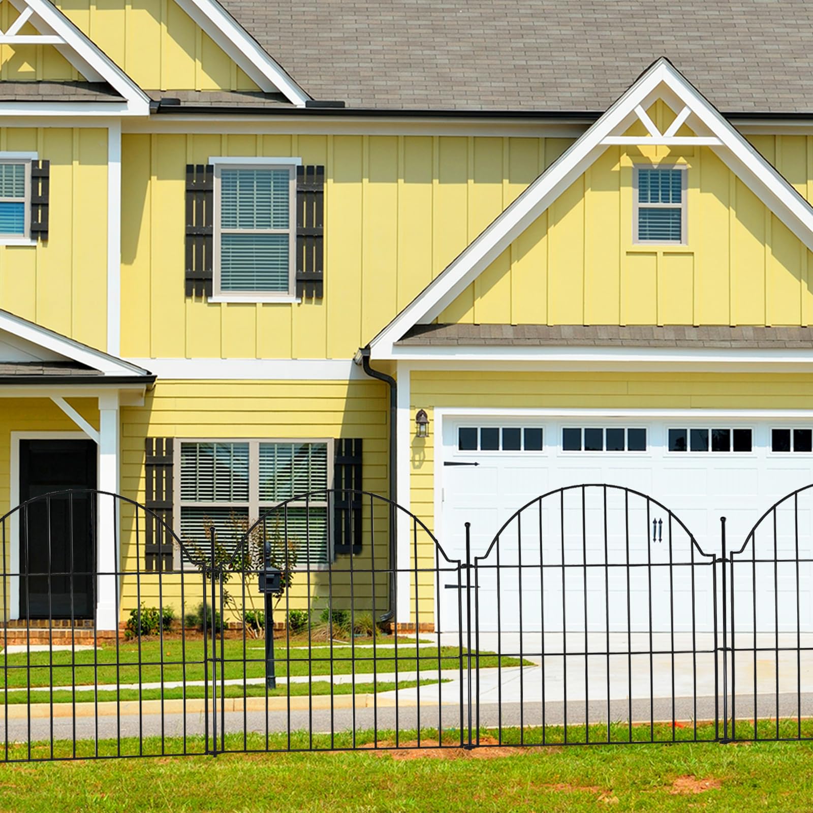 Blingluck complete fence set includes panels, stakes, and removable gate lock.