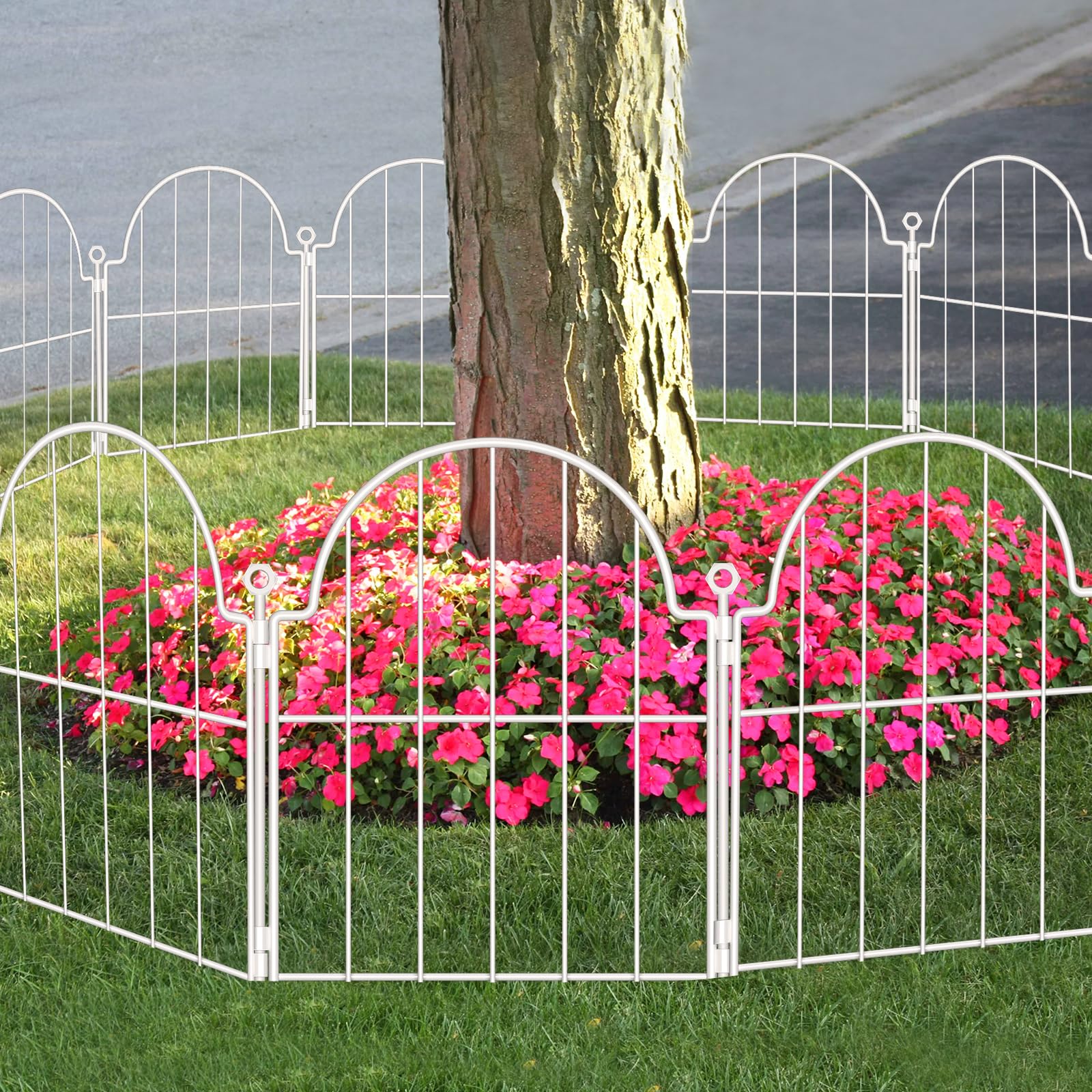 Blingluck outdoor fence panels connect quickly for flexible layouts and easy expansion.