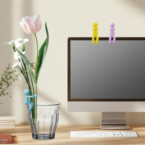Edge-glass clip from BlissfulTime holds stems securely for growth.