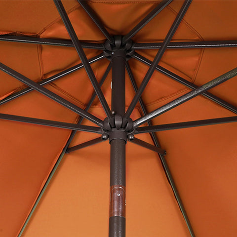 Blissun 8-ribs frame demonstrates strong support in windy conditions.