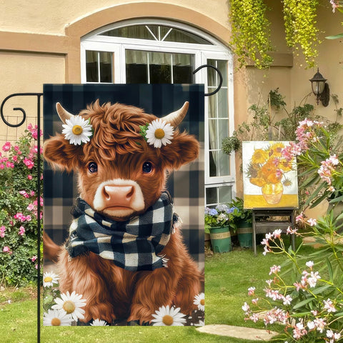 BlissYard daisies and floral pattern brighten outdoor spaces on sunny days.