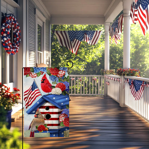 BLKWHT two-layer burlap flag withstands weather for seasonal outdoor use.