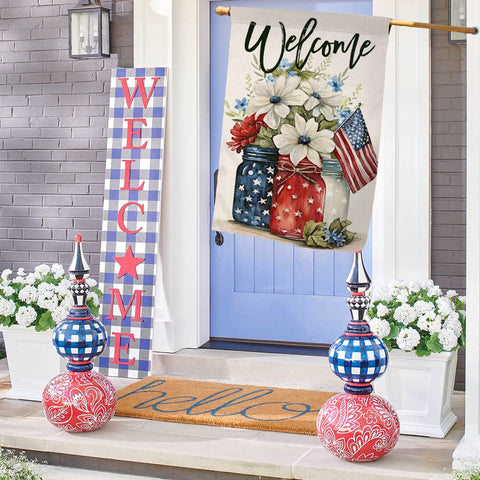 BLKWHT two-sided floral flag boosts visibility from every angle.