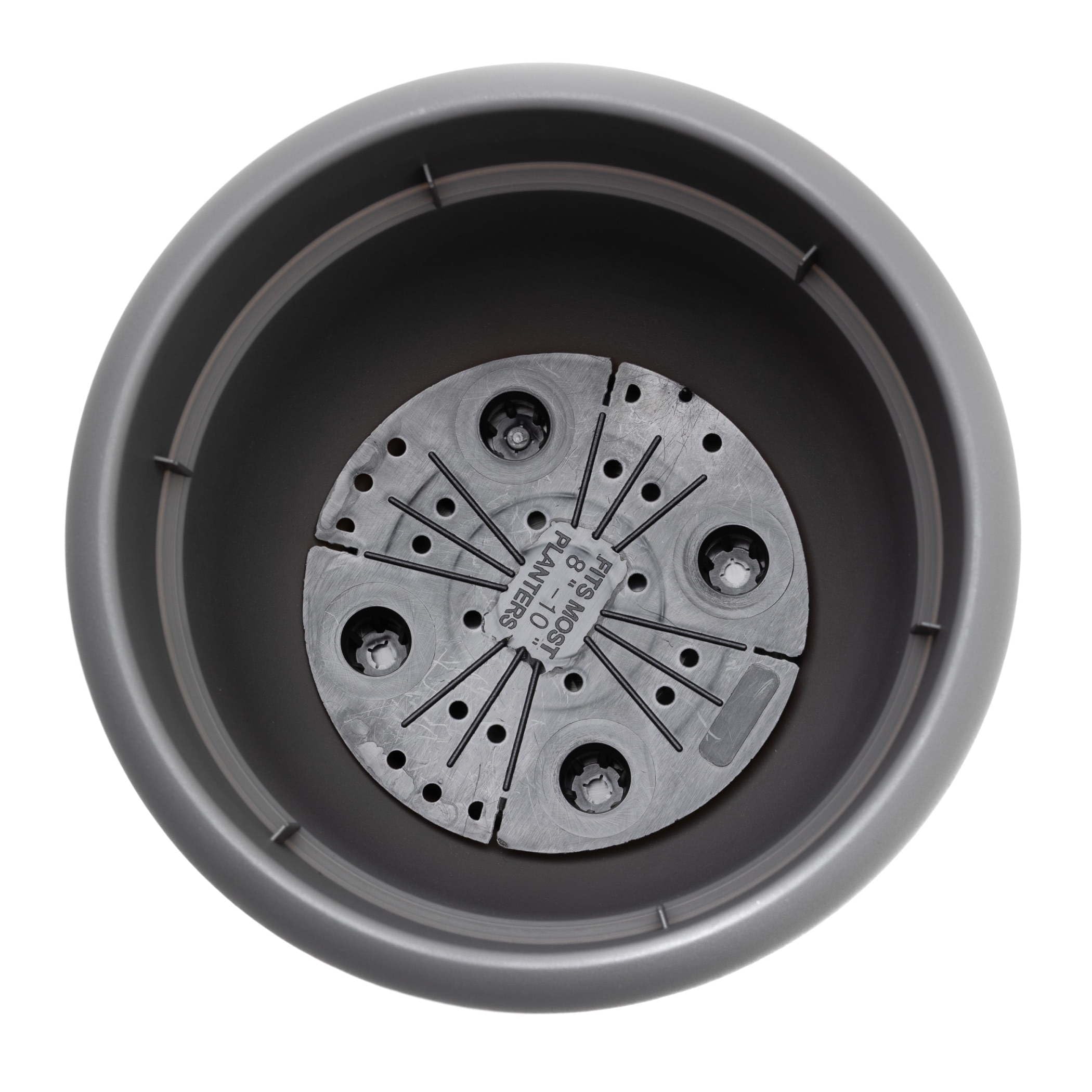 Bloem Ariana knockout drainage holes provide outdoor versatility.